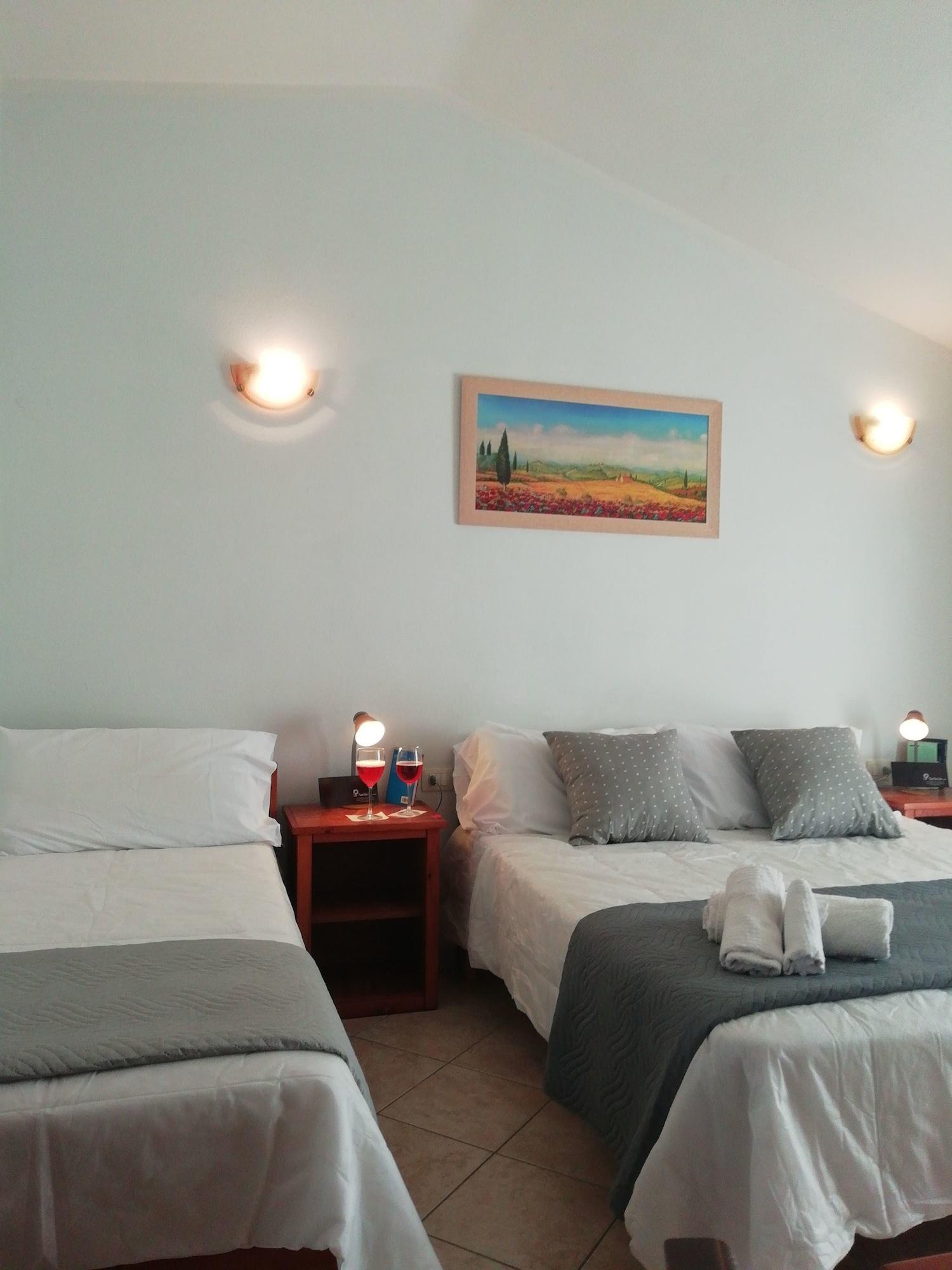 Hotel Velasole Позада Екстериор снимка