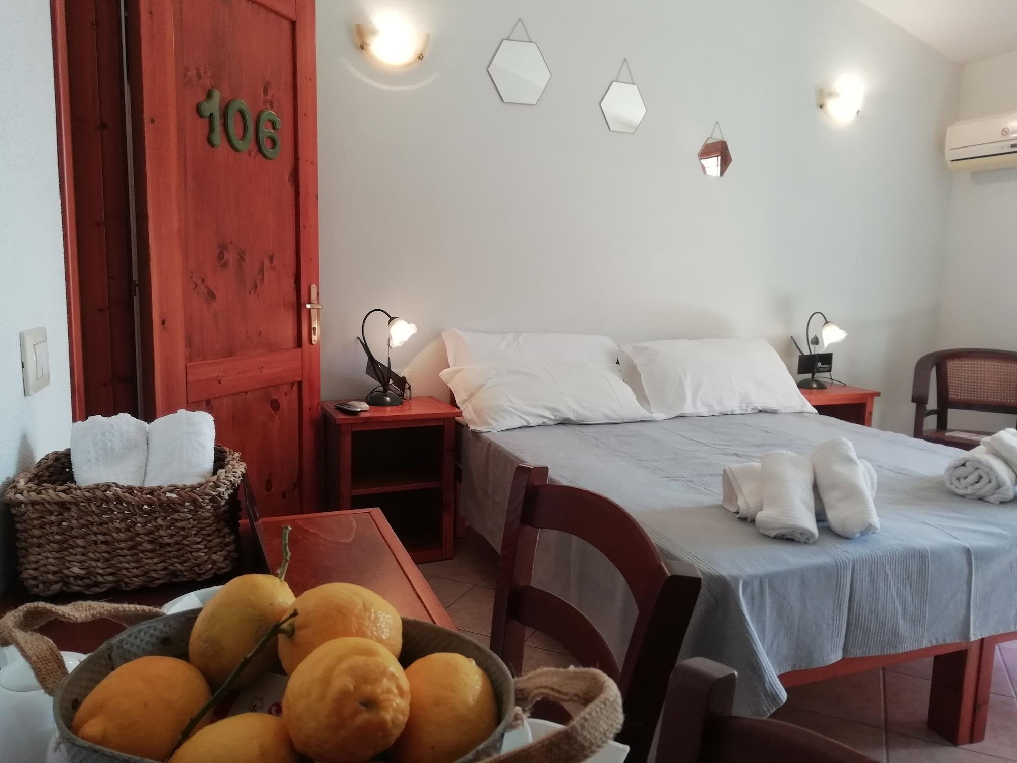 Hotel Velasole Позада Екстериор снимка