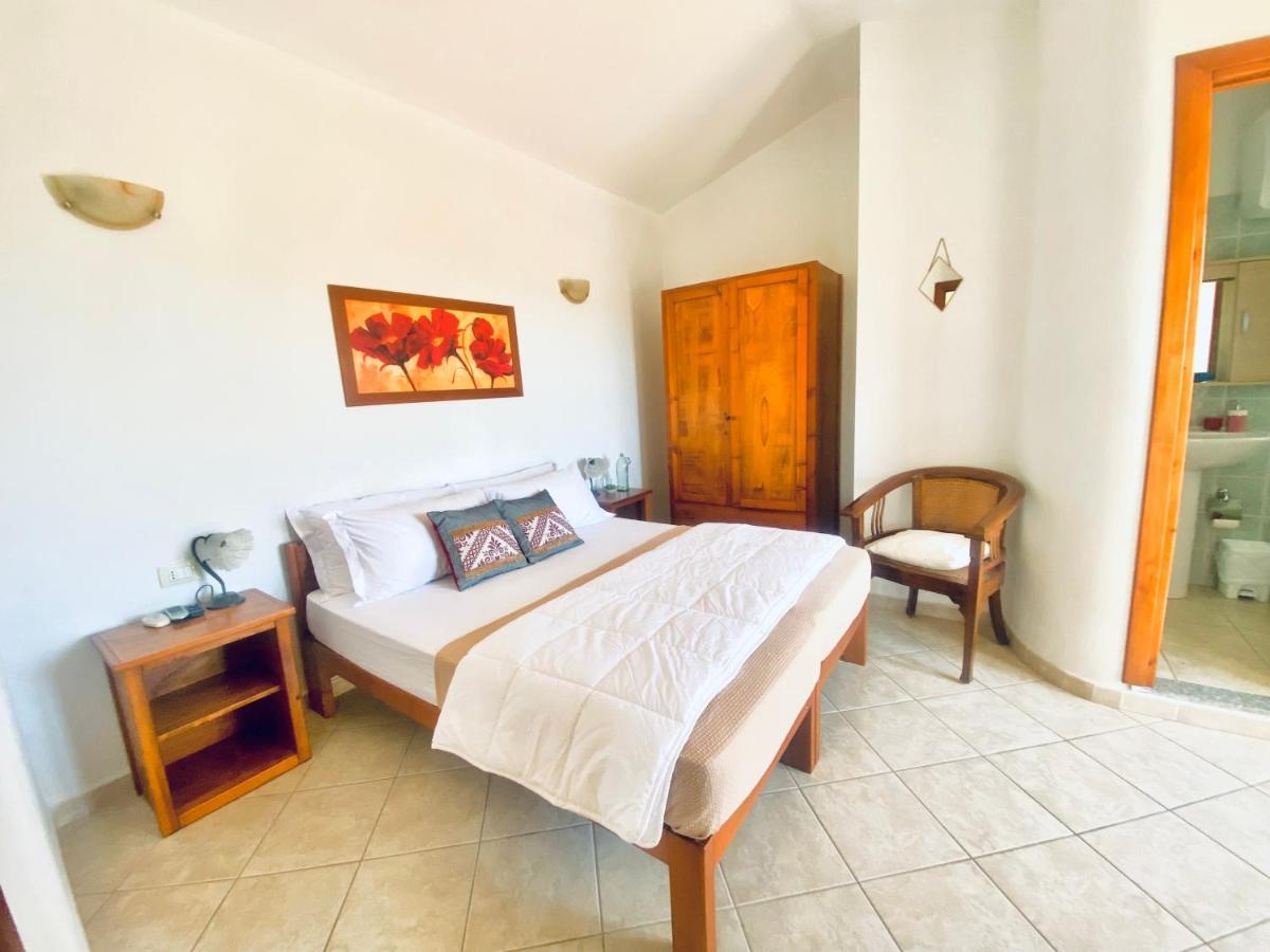 Hotel Velasole Позада Екстериор снимка